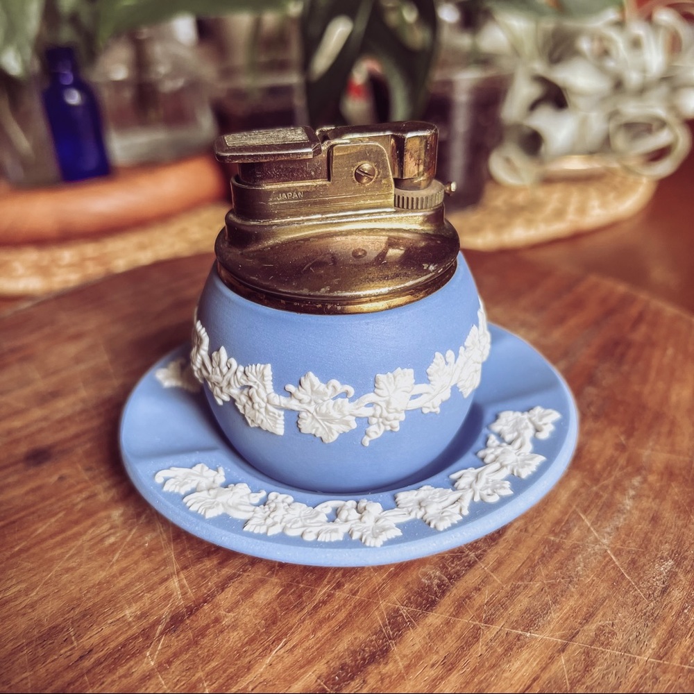 Vintage Wedgwood Blue Jasper Ashtray and Lightr set with Grapevine Motif
